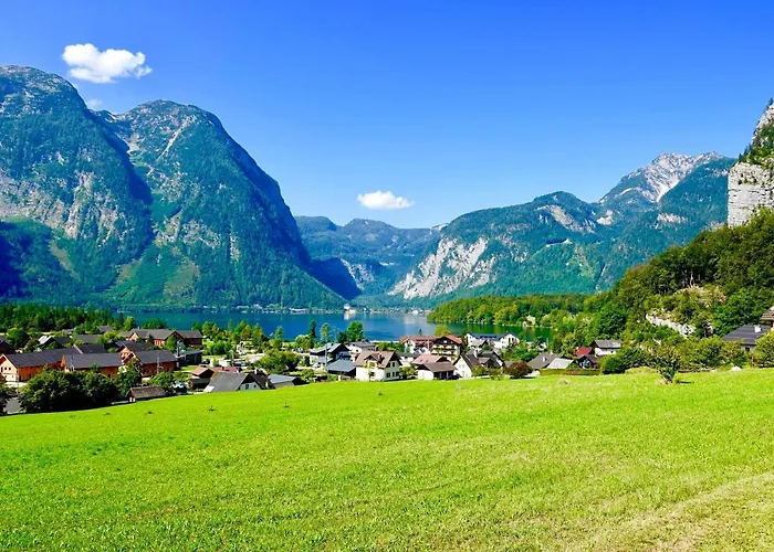 上特劳恩多尔米奥酒店 上特劳恩