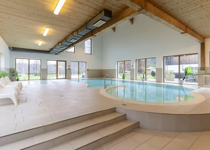 上特劳恩多尔米奥酒店 上特劳恩