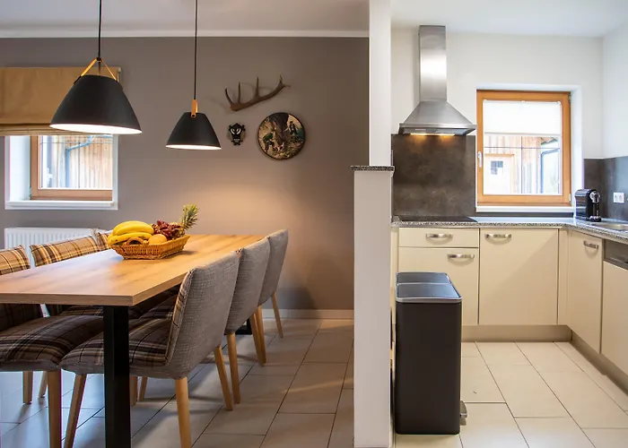 上特劳恩多尔米奥酒店 酒店