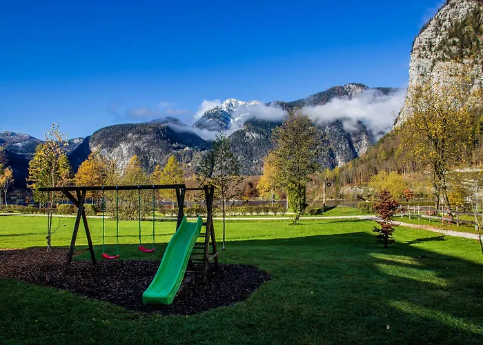 上特劳恩多尔米奥酒店 酒店